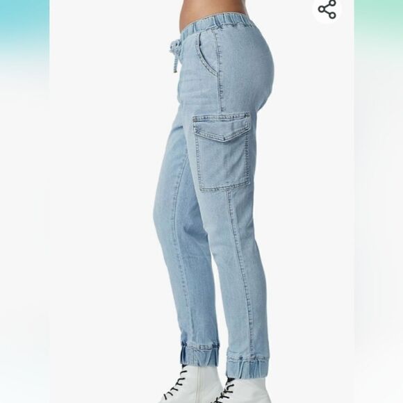 ALMOST FAMOUS stretch light wash denim joggers size large - Picture 8 of 12